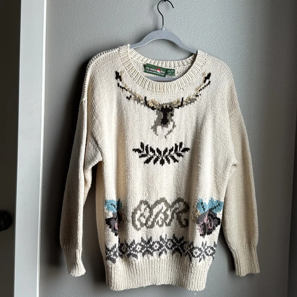 The heirloom collection, deer monogrammed vintage crew neck, cream, size small.